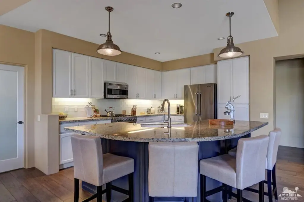 100257 377601 U2aUMTDi8VvBJPPtgbA4PCASQ5yU7affOS81izwhb5E 67ecdf0d31da3.jpg